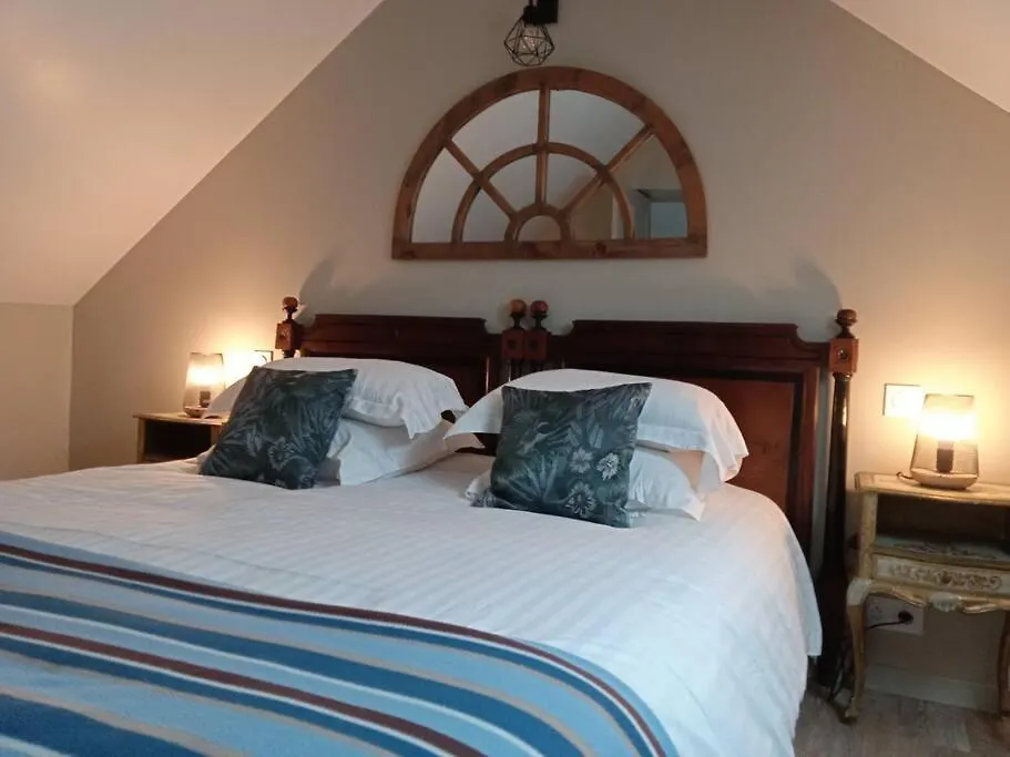 Maison De Vacances L'Eclardiere La Chapelle-Janson Holiday home
