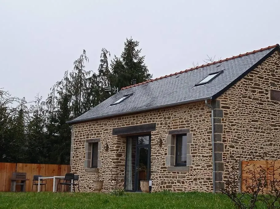 Holiday home Maison De Vacances L'Eclardiere La Chapelle-Janson France